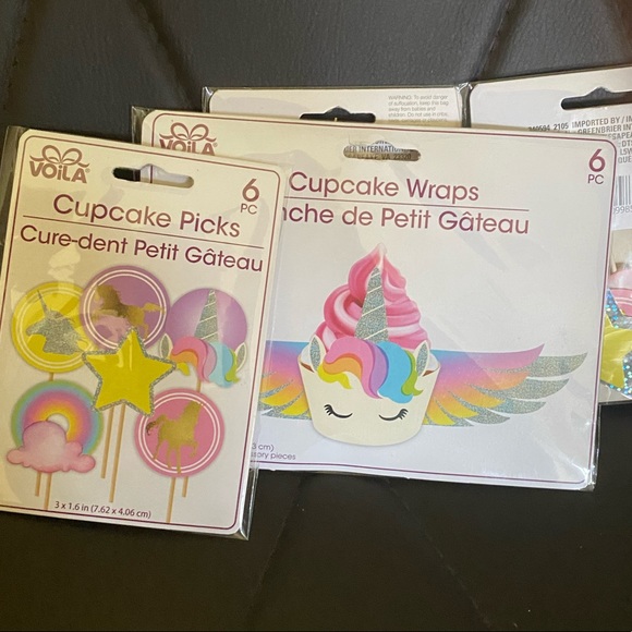 Unicorn Cupcake Wrappers & matching Cupcake picks - Picture 7 of 10
